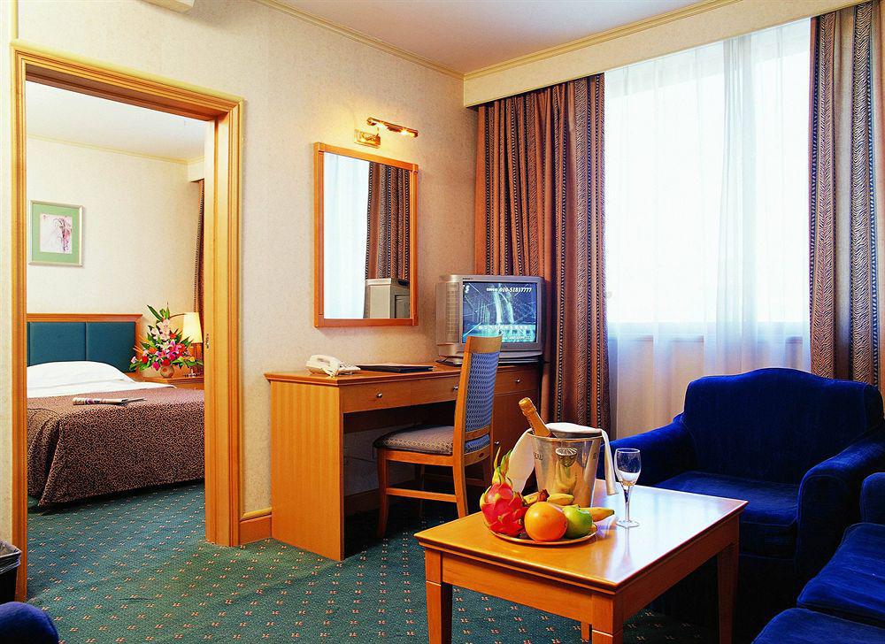 Chong Wen Men Hotel 3*
